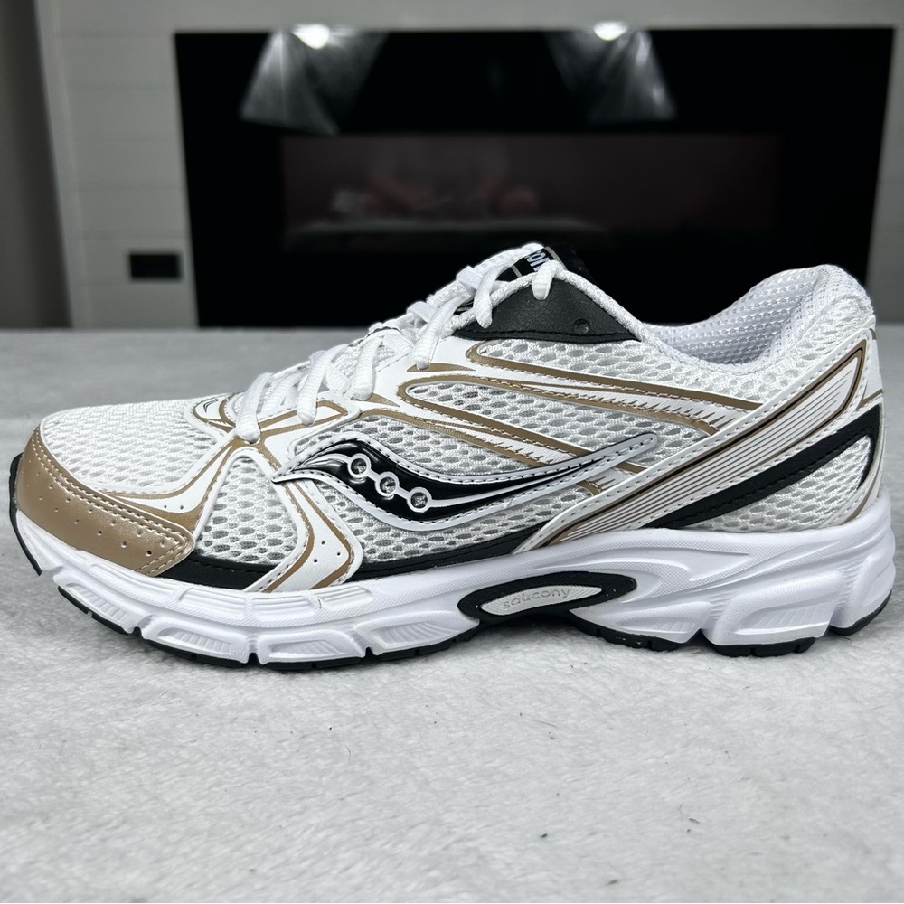 Saucony Ride Millennium Shoes Men’s Size 7.5 Women’s 9 White Gold Daily Sneakers